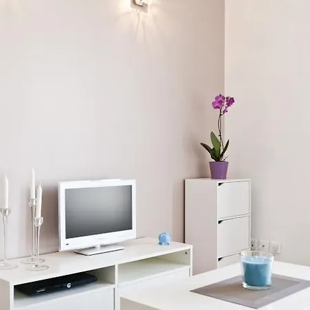 Le Petit Nantais Apartment *